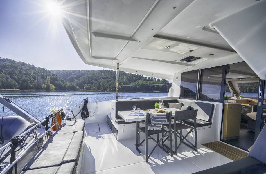 Fountaine Pajot Isla 40