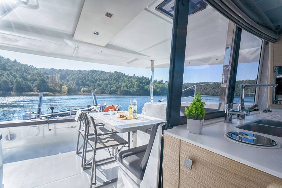 Fountaine Pajot Isla 40