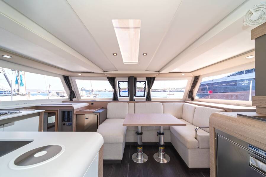 Fountaine Pajot Isla 40