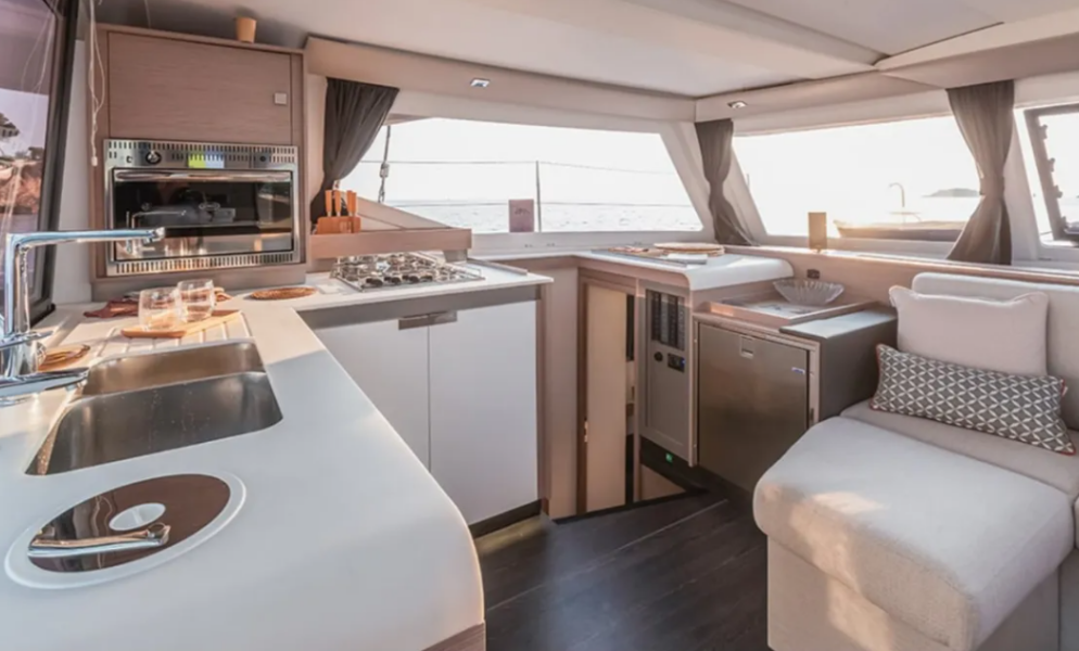 Fountaine Pajot Isla 40
