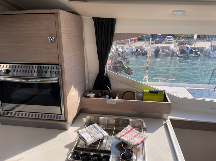 Fountaine Pajot Isla 40