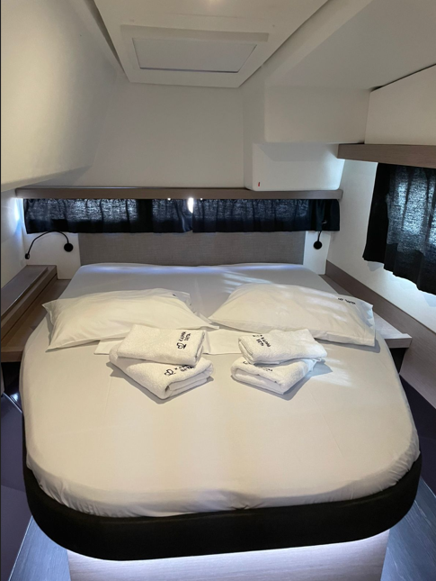Fountaine Pajot Isla 40