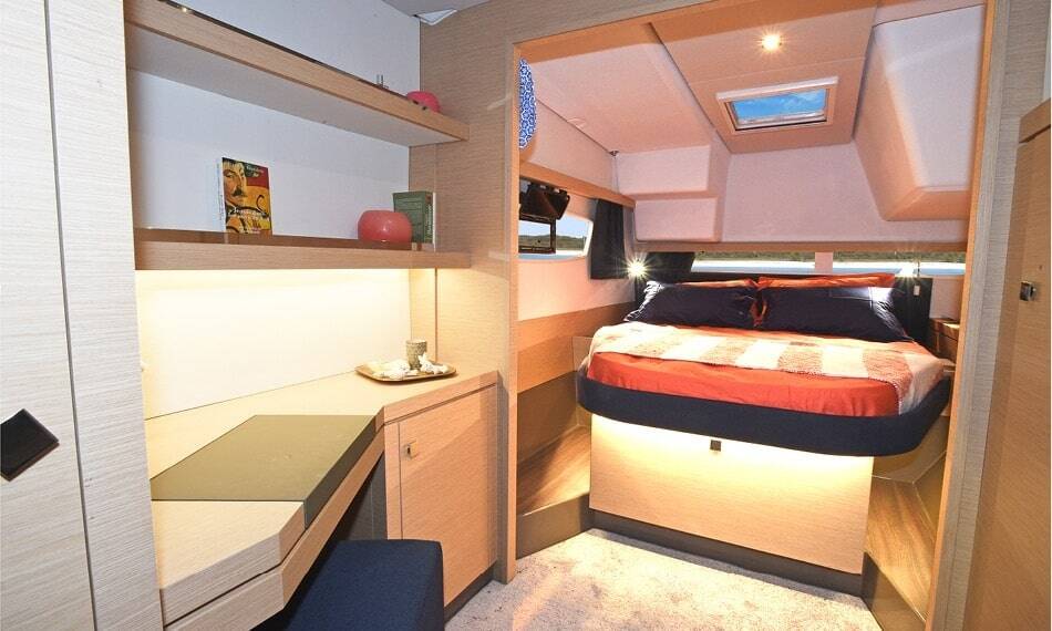 Fountaine Pajot Lucia 40