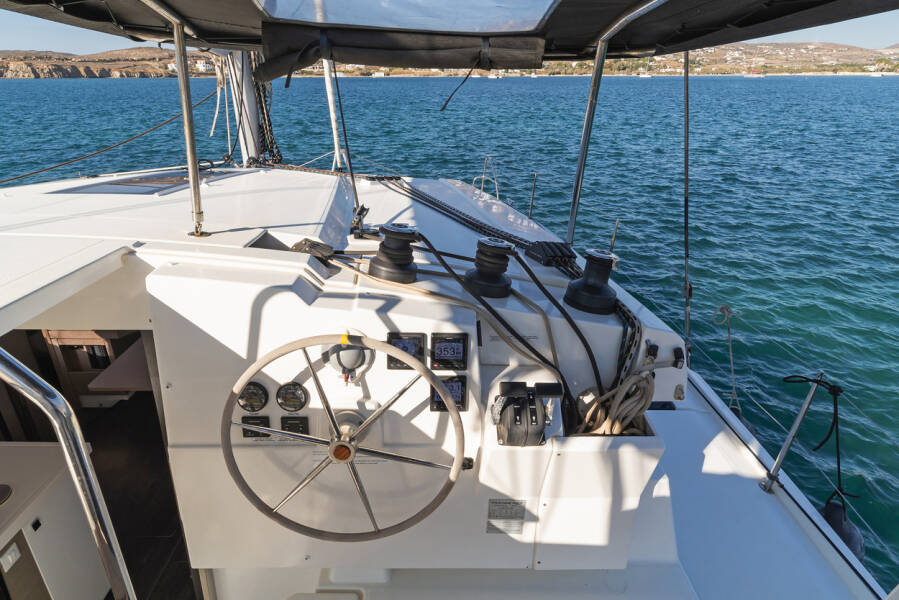 Fountaine Pajot Lucia 40