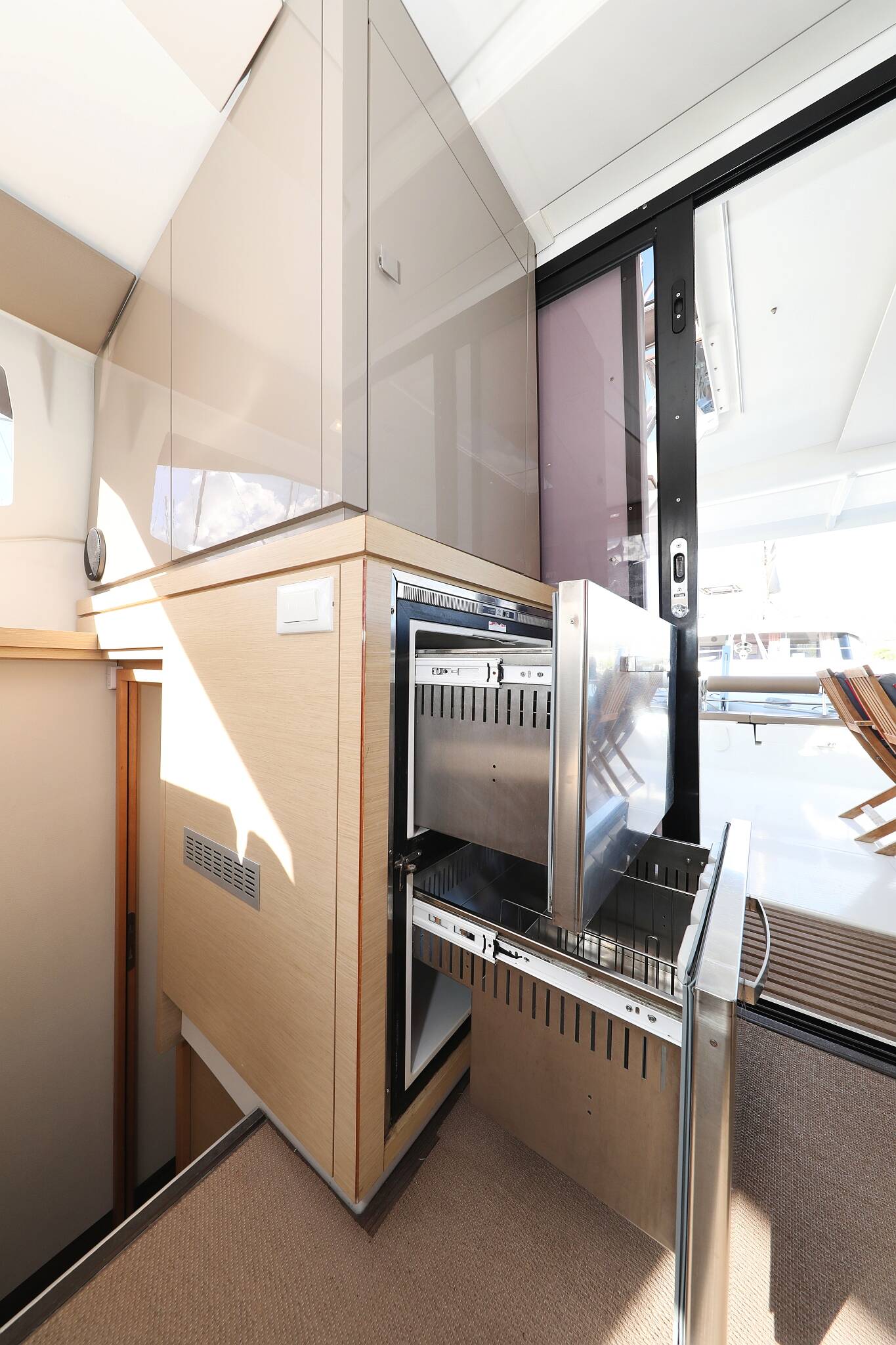 Fountaine Pajot Lucia 40
