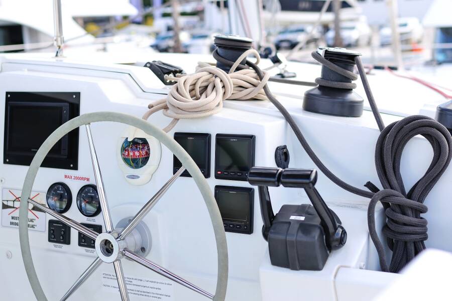 Fountaine Pajot Lucia 40