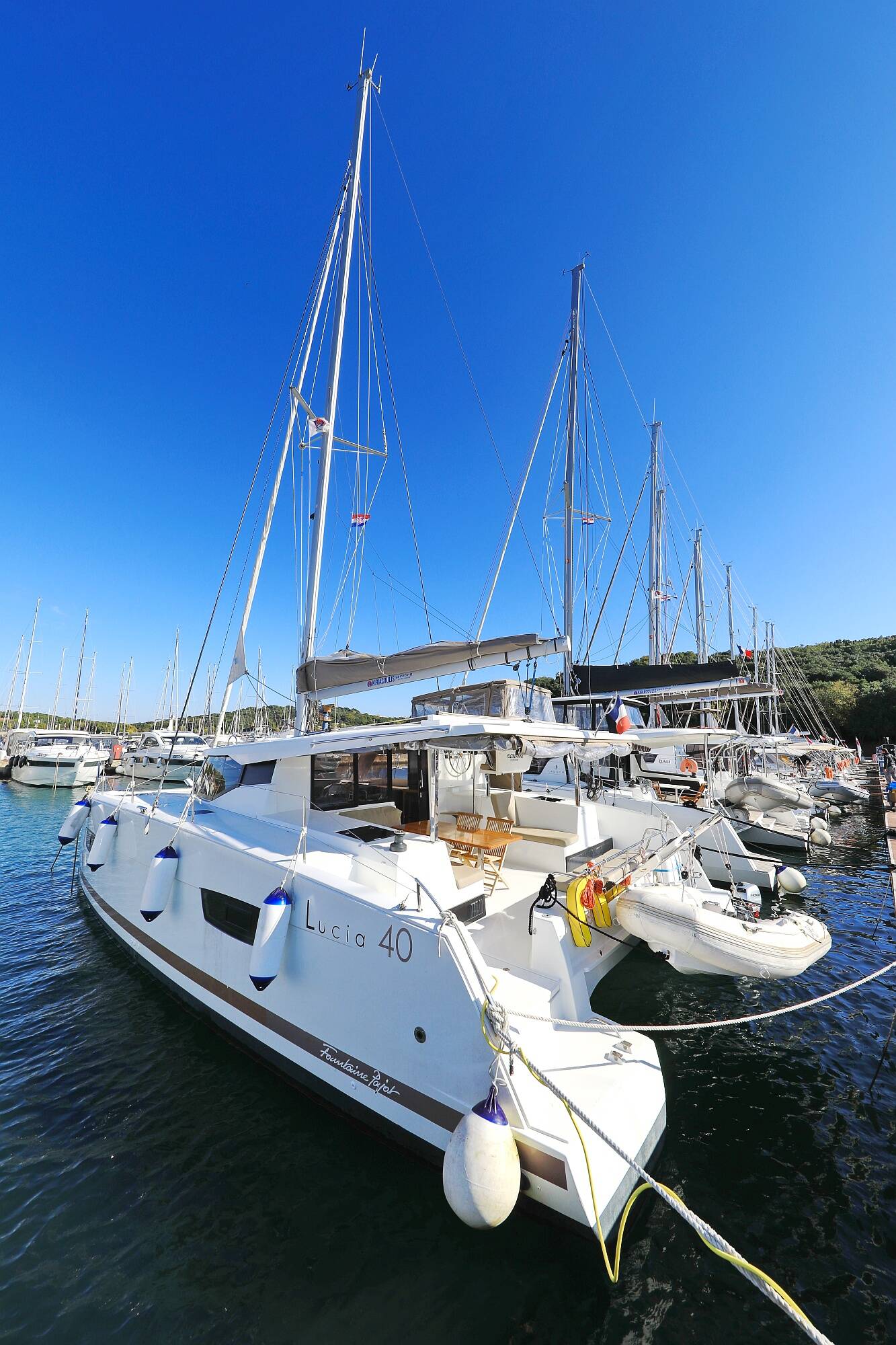 Fountaine Pajot Lucia 40