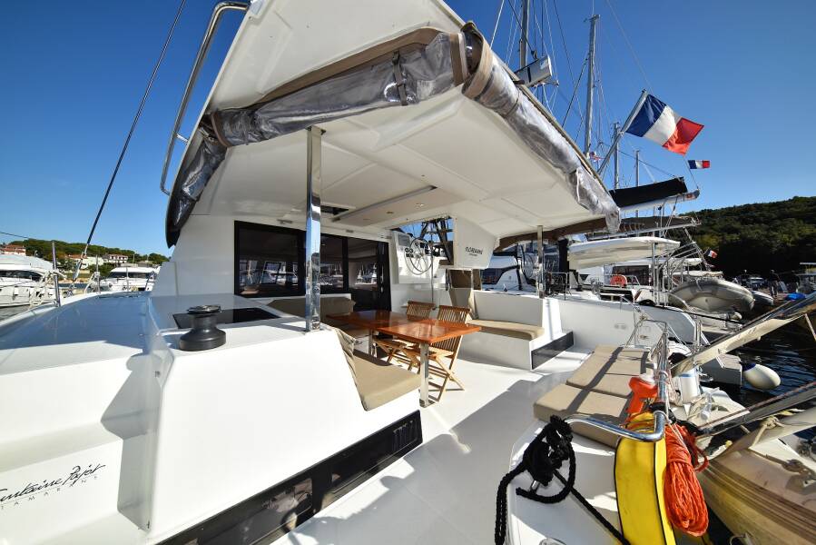 Fountaine Pajot Lucia 40