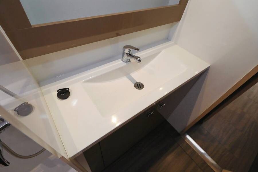 Fountaine Pajot Lucia 40