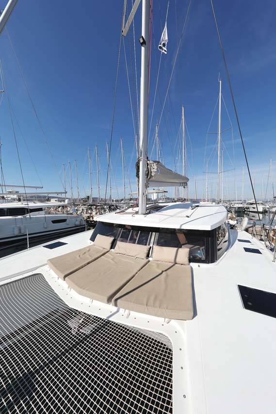 Fountaine Pajot Lucia 40