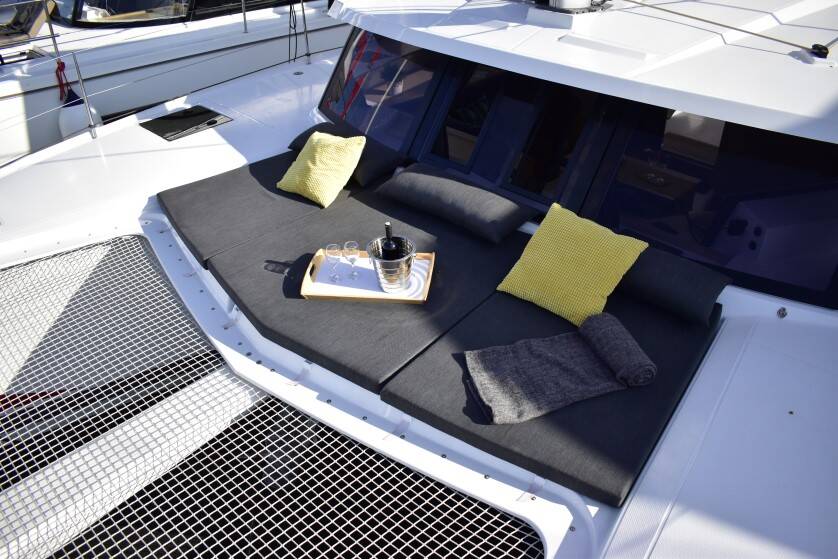 Fountaine Pajot Lucia 40