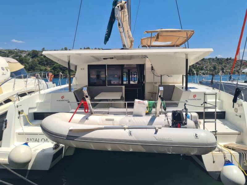 Fountaine Pajot Lucia 40