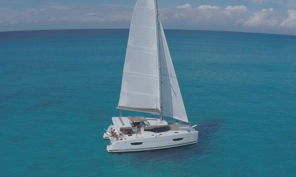 Fountaine Pajot Lucia 40