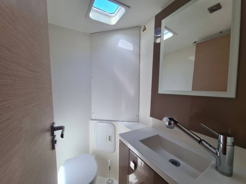 Fountaine Pajot Lucia 40