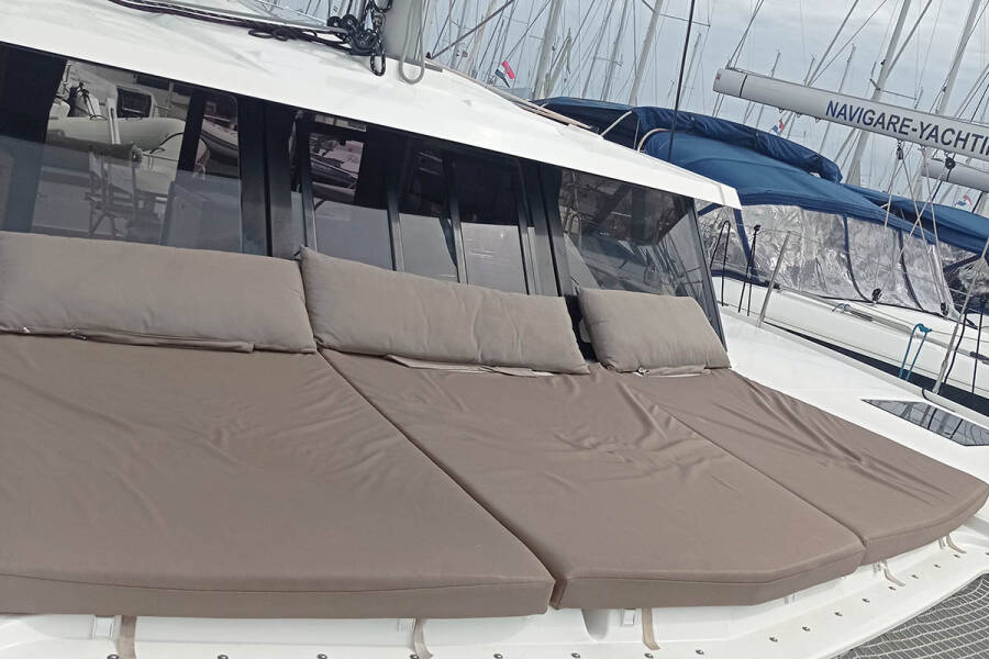 Fountaine Pajot Lucia 40
