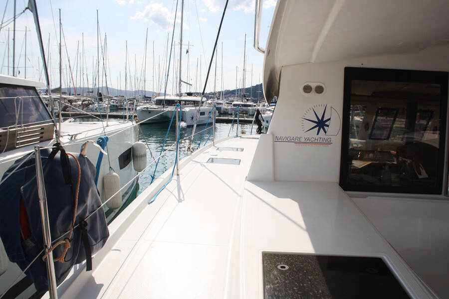 Fountaine Pajot Lucia 40
