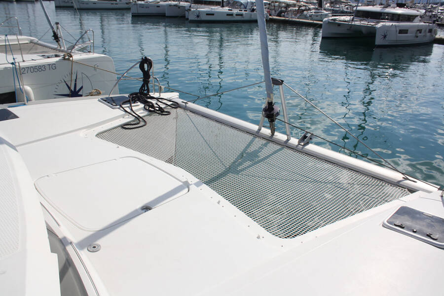 Fountaine Pajot Lucia 40
