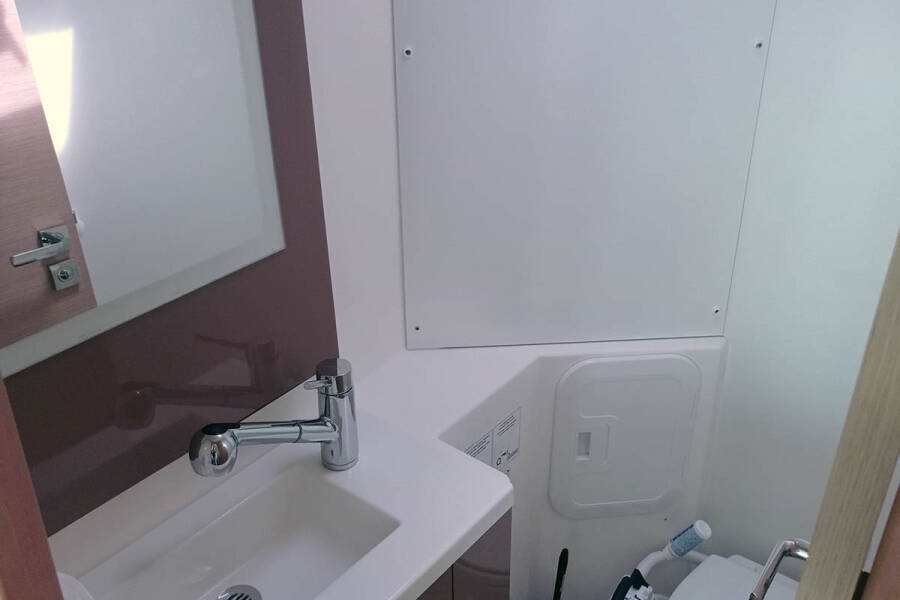 Fountaine Pajot Lucia 40