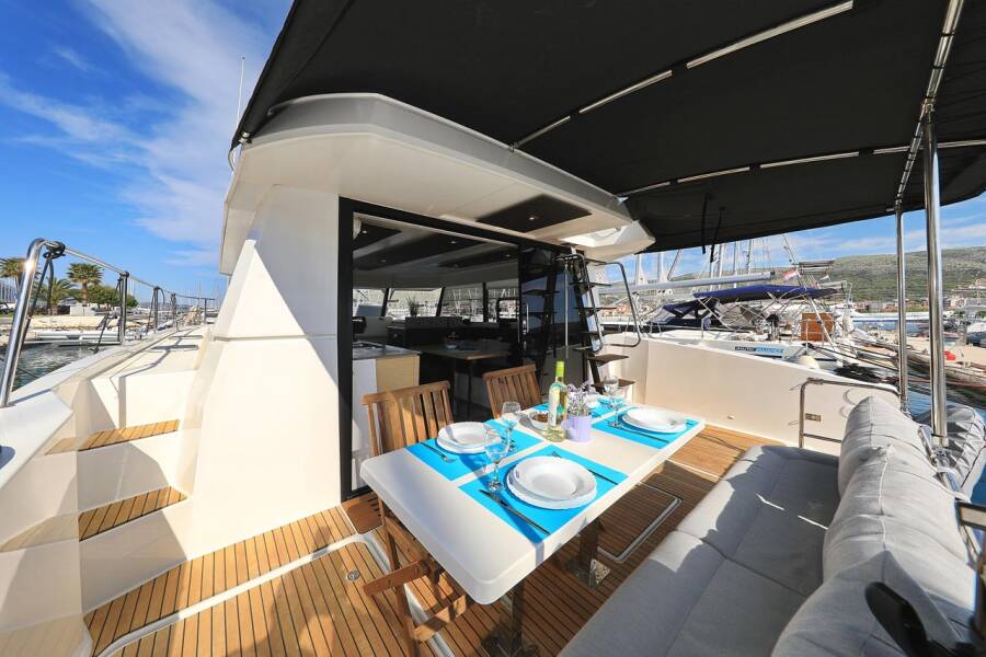 Fountaine Pajot MY 37