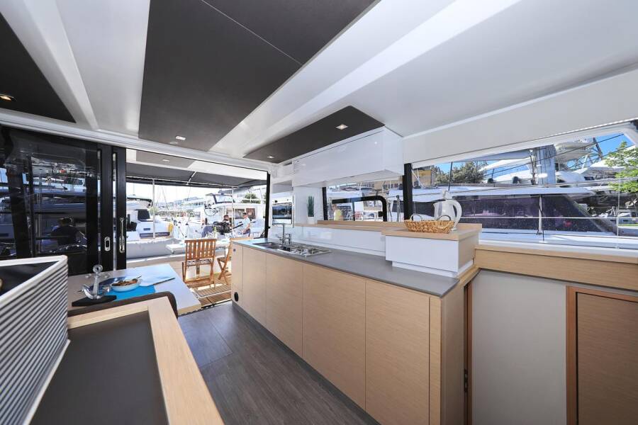 Fountaine Pajot MY 37