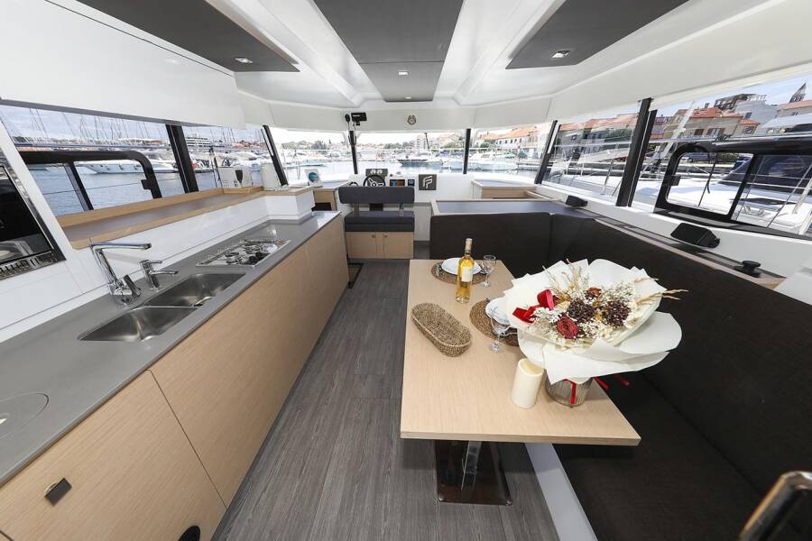 Fountaine Pajot MY 37
