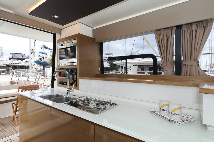 Fountaine Pajot MY 37