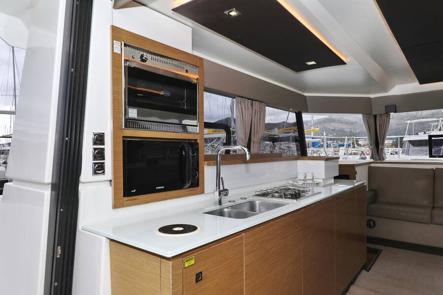 Fountaine Pajot MY 37