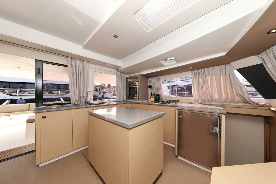Fountaine Pajot Saba 50