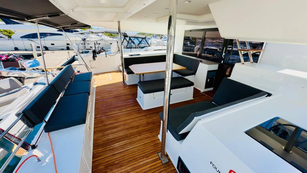 Fountaine Pajot Saba 50