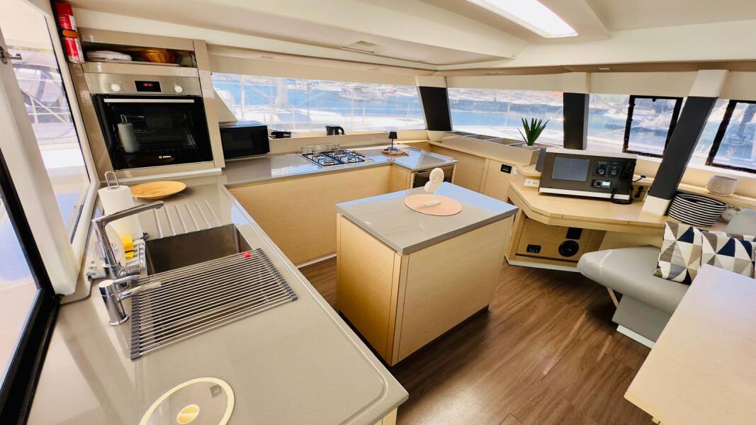 Fountaine Pajot Saba 50