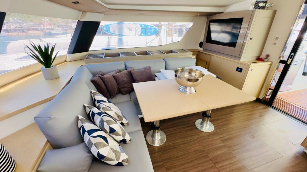 Fountaine Pajot Saba 50