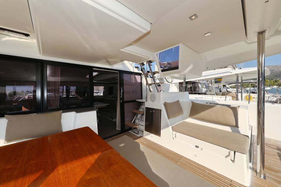 Fountaine Pajot Saba 50