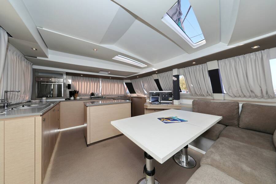 Fountaine Pajot Saba 50