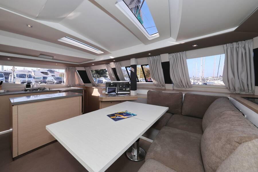 Fountaine Pajot Saba 50