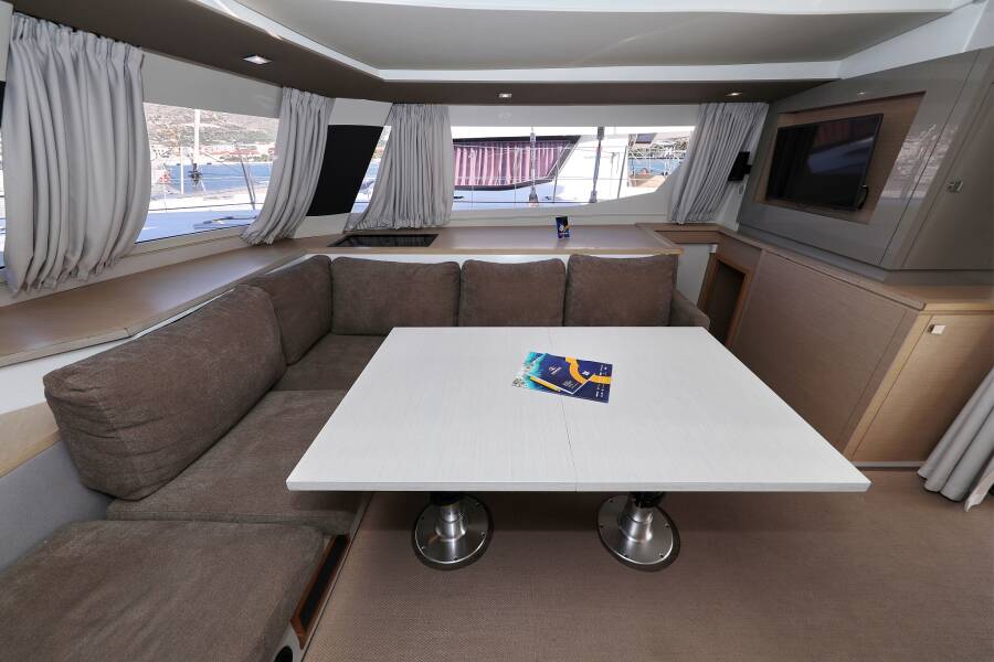 Fountaine Pajot Saba 50