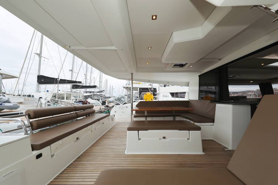 Fountaine Pajot Saona 47 Quintet