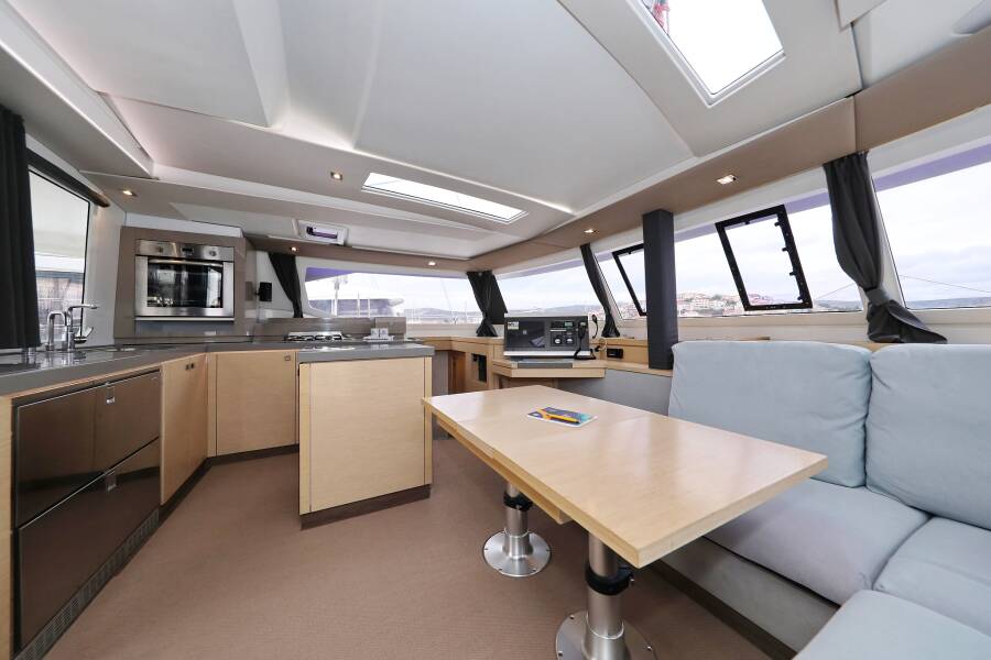 Fountaine Pajot Saona 47 Quintet
