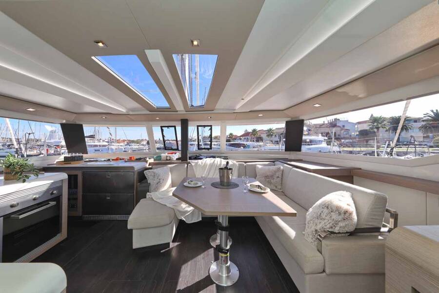Fountaine Pajot Tanna 47