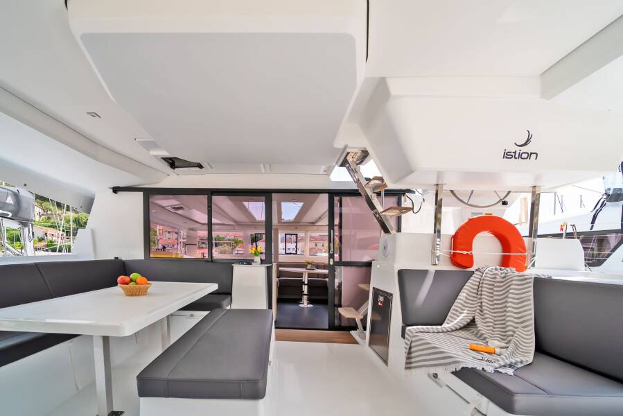 Fountaine Pajot Tanna 47