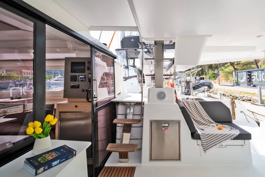 Fountaine Pajot Tanna 47