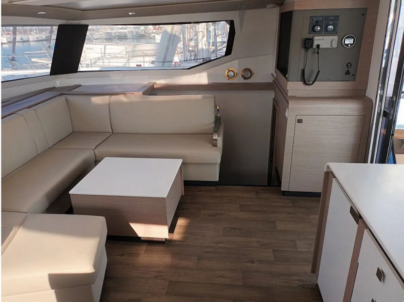 Fountaine Pajot Tanna 47