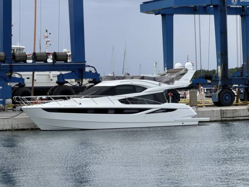 Galeon 420