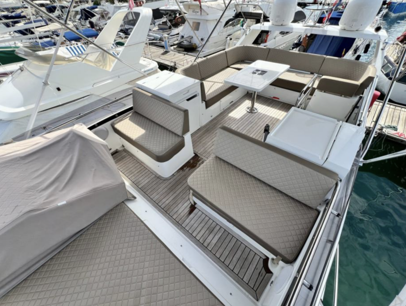 Galeon 420