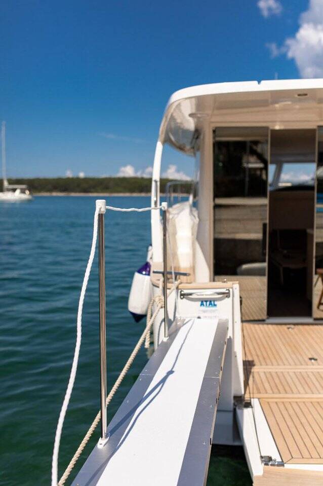 Greenline 33