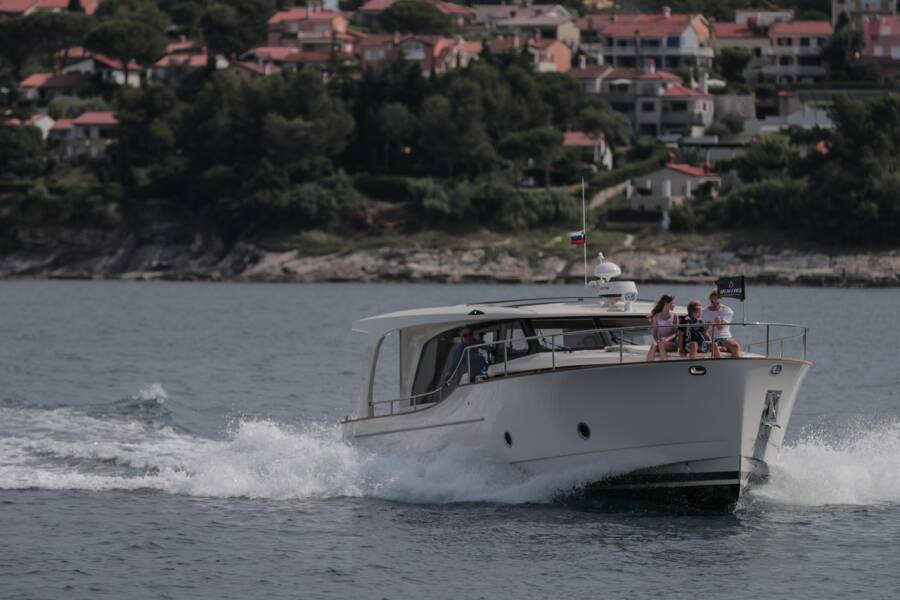 Greenline 40
