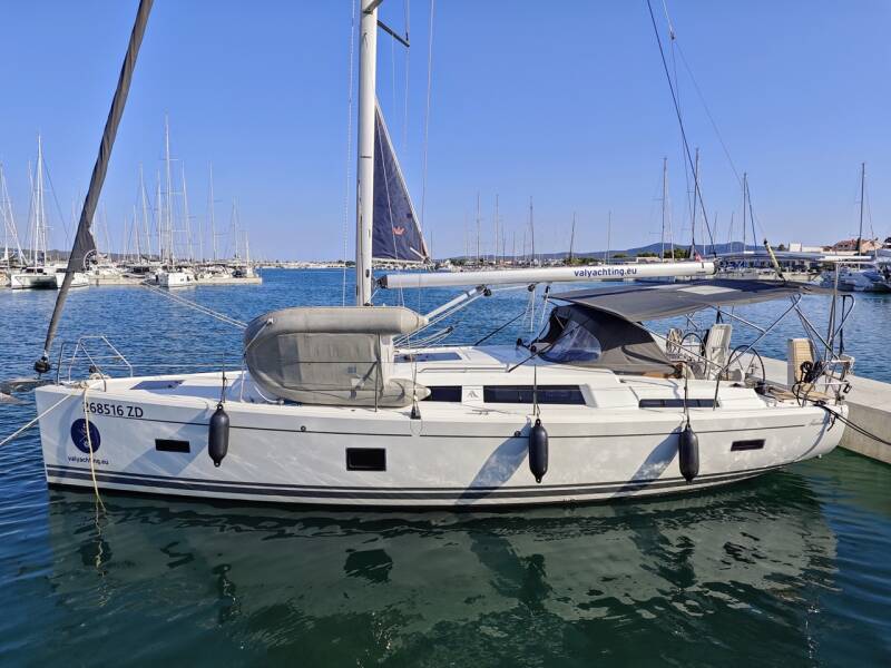 Hanse 388