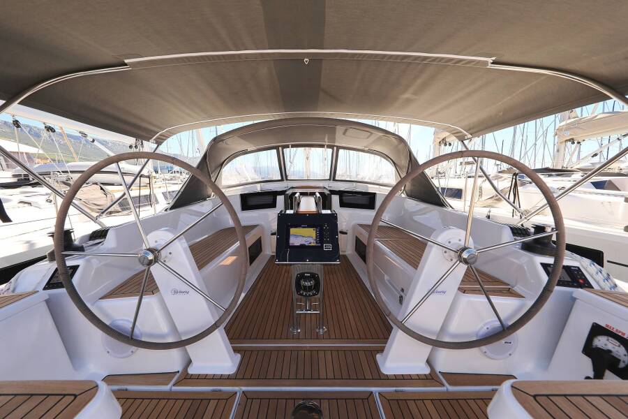 Hanse 388