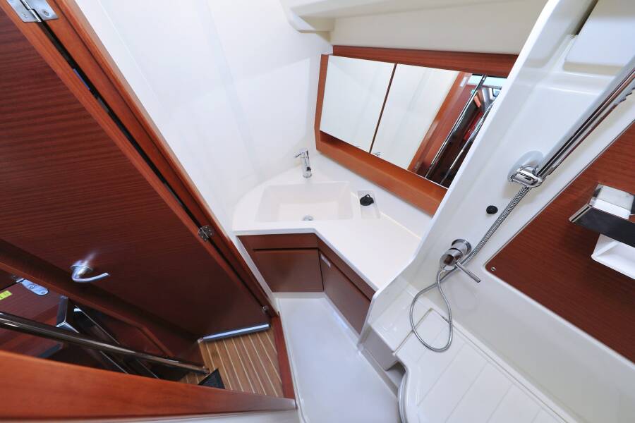Hanse 388