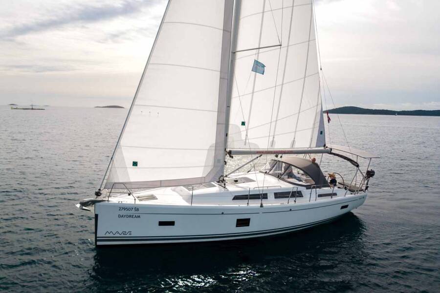 Hanse 388