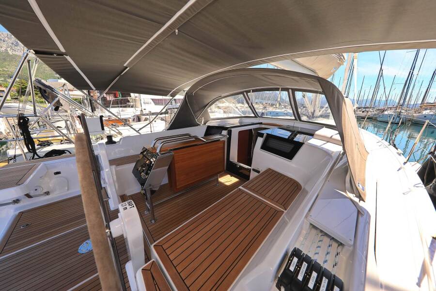 Hanse 388